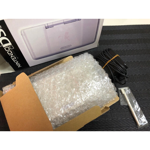 ニンテンドーDS本体 ミュウエディション ポケモンセンター限定 (希少品)