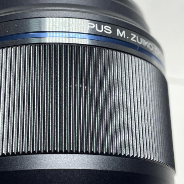 OLYMPUS(オリンパス)のオリンパス M.ZUIKO DIGITAL 30mm マクロ スマホ/家電/カメラのカメラ(レンズ(単焦点))の商品写真