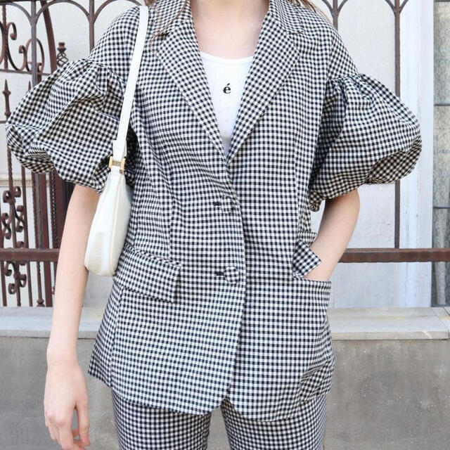 Lochie(ロキエ)のepine arm balloon gingham check jacket レディースのジャケット/アウター(テーラードジャケット)の商品写真