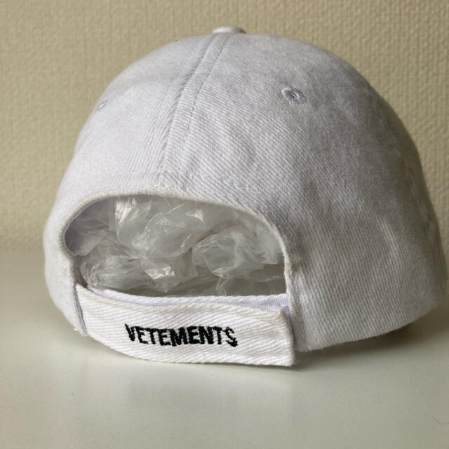 VETEMENTS cap white