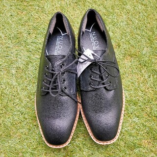 ヌォーボ(Nuovo)の新品　NUOVO　厚底オックスフォード　黒い靴(ローファー/革靴)