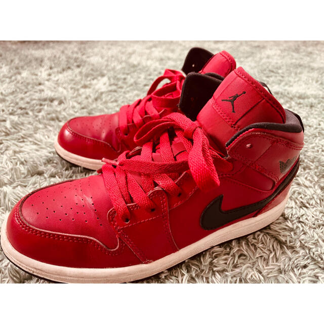 NIKE(ナイキ)のNIKE ナイキ　AIR JORDAN  スニーカー　22cm キッズ/ベビー/マタニティのキッズ靴/シューズ(15cm~)(スニーカー)の商品写真