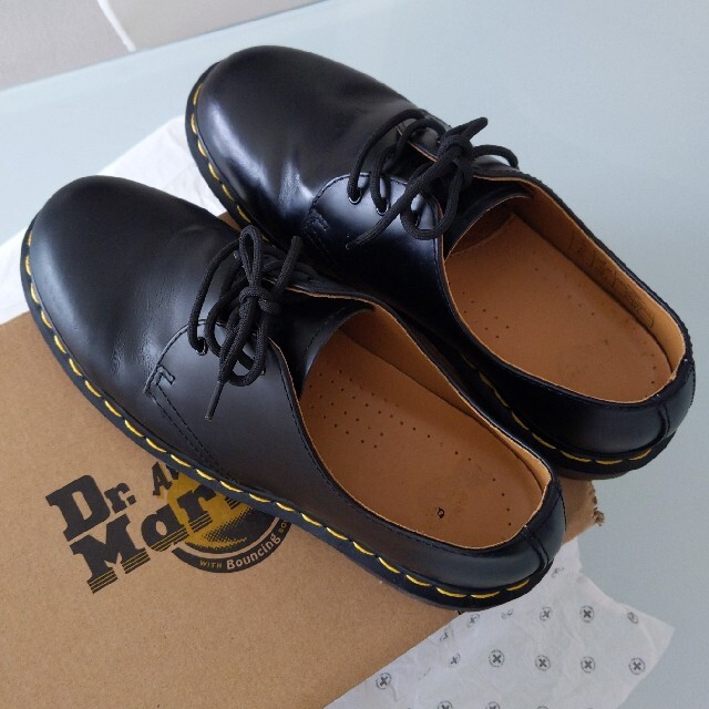 Dr.Martens(ドクターマーチン)のクーポンセール！ドクターマーチン　３ホール　UK8 メンズの靴/シューズ(ドレス/ビジネス)の商品写真