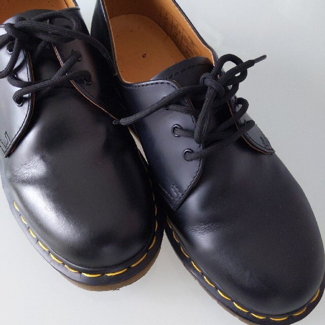 Dr.Martens(ドクターマーチン)のクーポンセール！ドクターマーチン　３ホール　UK8 メンズの靴/シューズ(ドレス/ビジネス)の商品写真