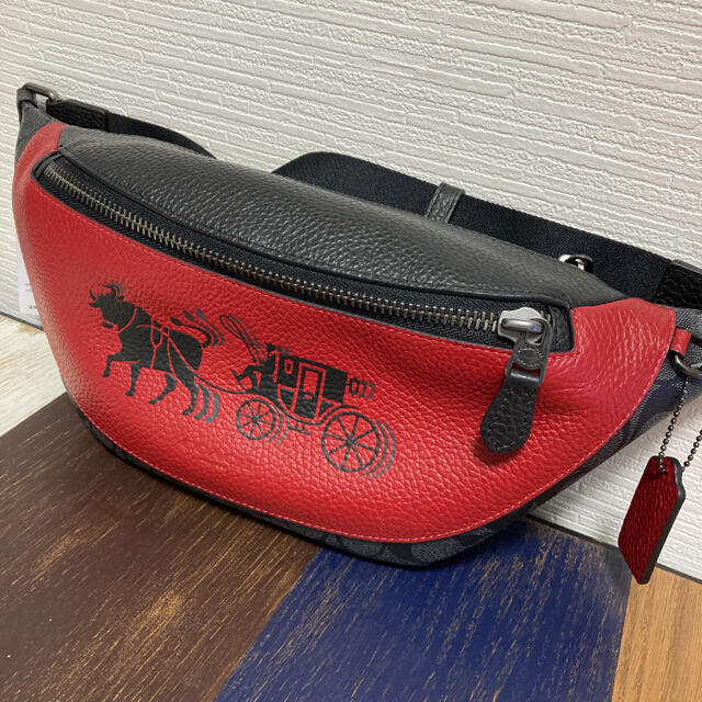 【新品未使用69300円】COACH コーチ ウェストバッグ/ベルトバッグ