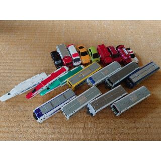 バンダイ(BANDAI)のブーブ　電車　新幹線　変身車　変身電車　20台セット(電車のおもちゃ/車)