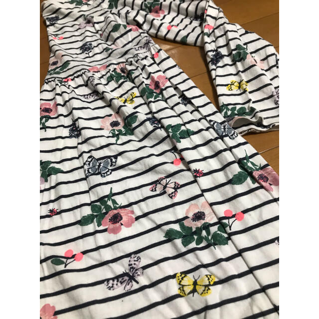 H&M(エイチアンドエム)のH&M カットソーワンピースセットで　おまとめ キッズ/ベビー/マタニティのキッズ服女の子用(90cm~)(Tシャツ/カットソー)の商品写真