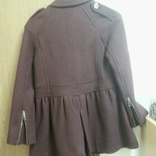 BURBERRY(バーバリー)の値下げ！美品 Burberry コート 140 キッズ/ベビー/マタニティのキッズ服女の子用(90cm~)(コート)の商品写真