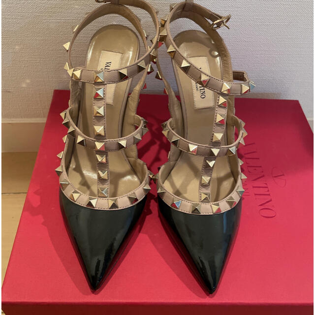 半価販売 VALENTINO GARAVANI ロックスタッズパンプス | www.artfive.co.jp