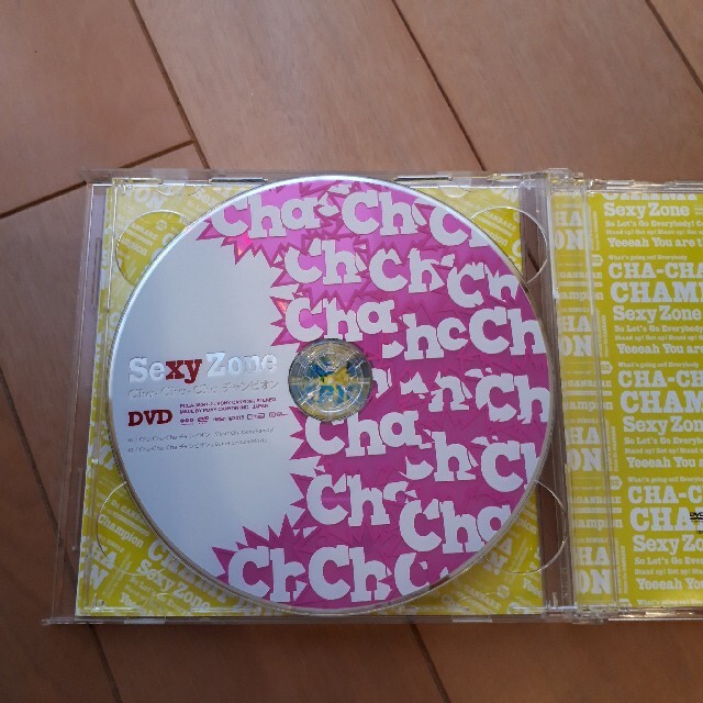 Sexy Zone(セクシー ゾーン)のCha-Cha-Cha チャンピオン 初回版 エンタメ/ホビーのCD(ポップス/ロック(邦楽))の商品写真