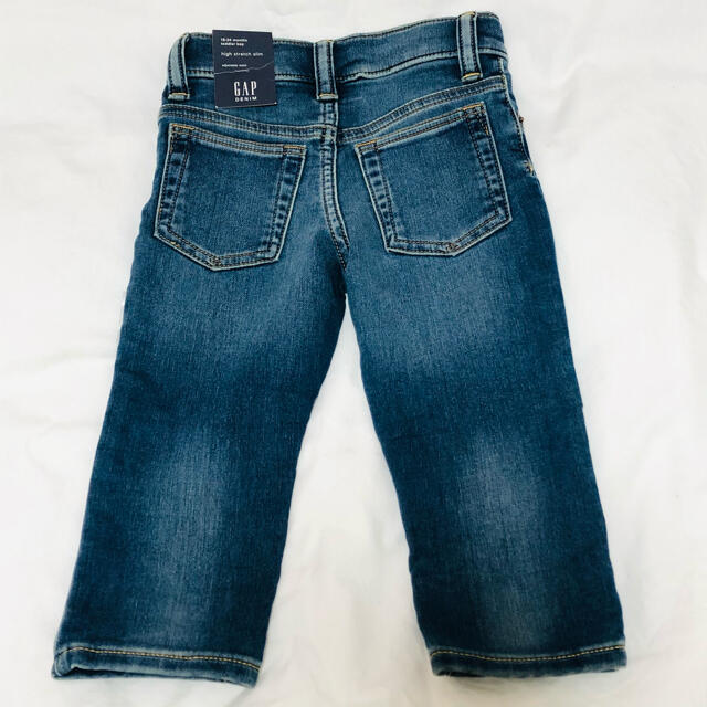 babyGAP(ベビーギャップ)の専用babygap デニムパンツ・スパッツ　3点まとめ売り　80&90 新品 キッズ/ベビー/マタニティのキッズ服男の子用(90cm~)(パンツ/スパッツ)の商品写真