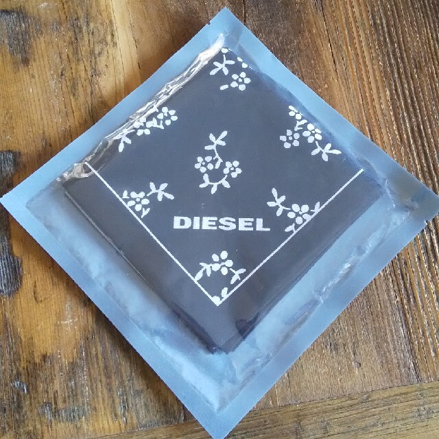 DIESEL(ディーゼル)のディーゼルバンダナ非売品 エンタメ/ホビーのコレクション(ノベルティグッズ)の商品写真