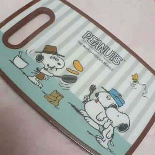 スヌーピー(SNOOPY)の★感謝セール★スヌーピー　カッティングボード　まな板(調理道具/製菓道具)