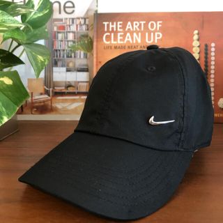 ナイキ メタル キャップ レディース の通販 13点 Nikeのレディースを買うならラクマ