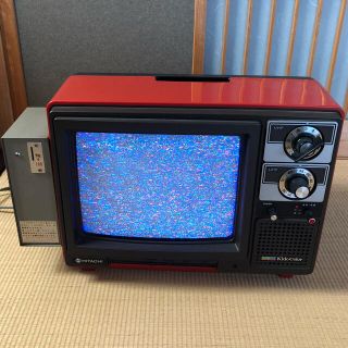 レトロな日立ブラウン管カラーテレビ