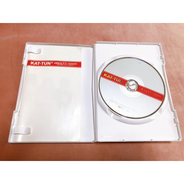 KAT-TUN(カトゥーン)のお客様は神サマーConcert　55万人愛のリクエストに応えて！！ DVD エンタメ/ホビーのDVD/ブルーレイ(ミュージック)の商品写真