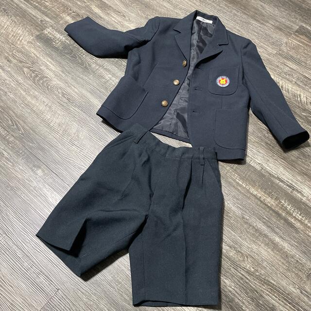 スーツセット　110センチ キッズ/ベビー/マタニティのキッズ服男の子用(90cm~)(ドレス/フォーマル)の商品写真