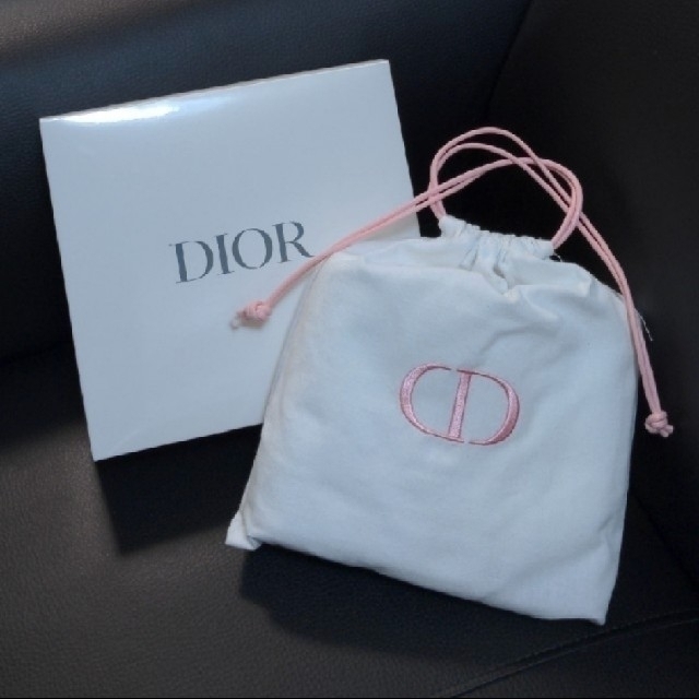Dior Dior 巾着 タオル ヘアバンドセットの通販 by いっこ dior ノベルティ 巾着、タオル、ヘアバンド