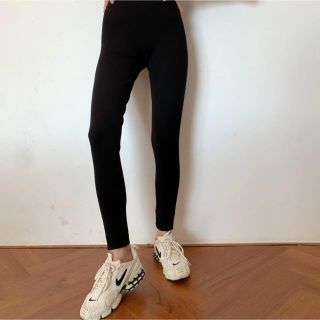 ザラ(ZARA)のBB STRETCH レギンス【新品未開封】(スキニーパンツ)