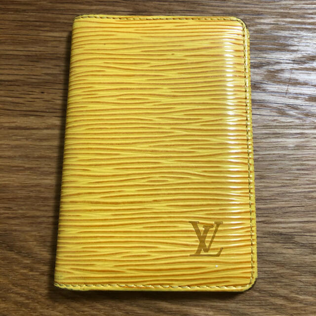 LOUIS VUITTON(ルイヴィトン)のVUITTON カードケース　エピ レディースのファッション小物(名刺入れ/定期入れ)の商品写真