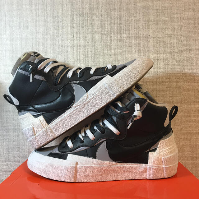 sacai(サカイ)のたなかーん様専用SACAI x NIKE BLAZER MID メンズの靴/シューズ(スニーカー)の商品写真