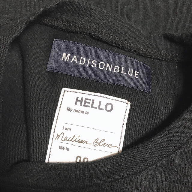 MADISONBLUE マディソンブルー HELLOクルーネックTシャツ 黒00 MADISONBLUE マディソンブルー HELLOクルーネックTシャツ 黒00