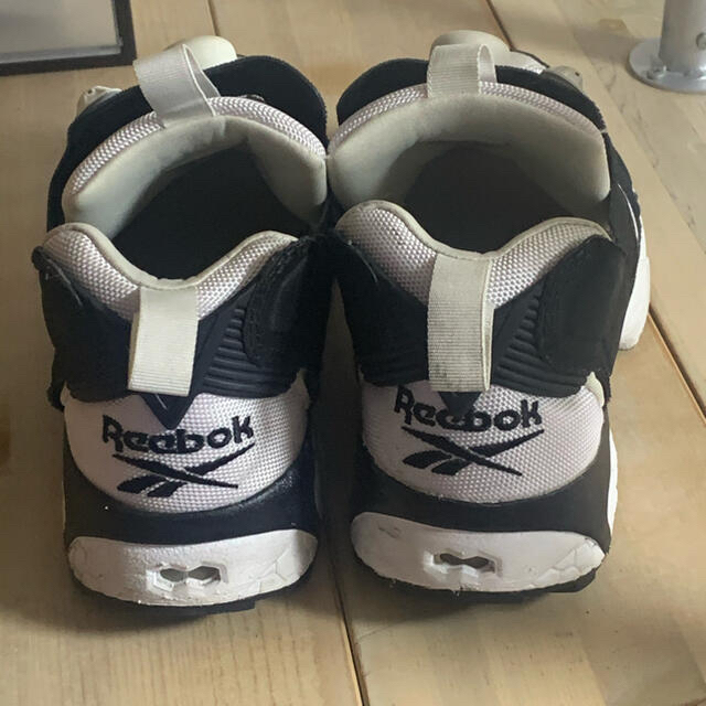 Reebok(リーボック)のリーボック　ポンプフューリー　24.5cm メンズの靴/シューズ(スニーカー)の商品写真
