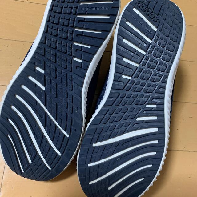 adidas(アディダス)のアディダス　23センチスニーカー　紺×青 キッズ/ベビー/マタニティのキッズ靴/シューズ(15cm~)(スニーカー)の商品写真