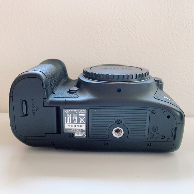 Canon(キヤノン)のCanon EOS 5D MARK3 EF24-105L IS Uキット スマホ/家電/カメラのカメラ(デジタル一眼)の商品写真