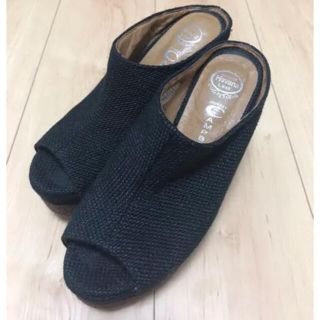 ジェフリーキャンベル(JEFFREY CAMPBELL)のジェフリーキャンベル　厚底　サンダル(サンダル)