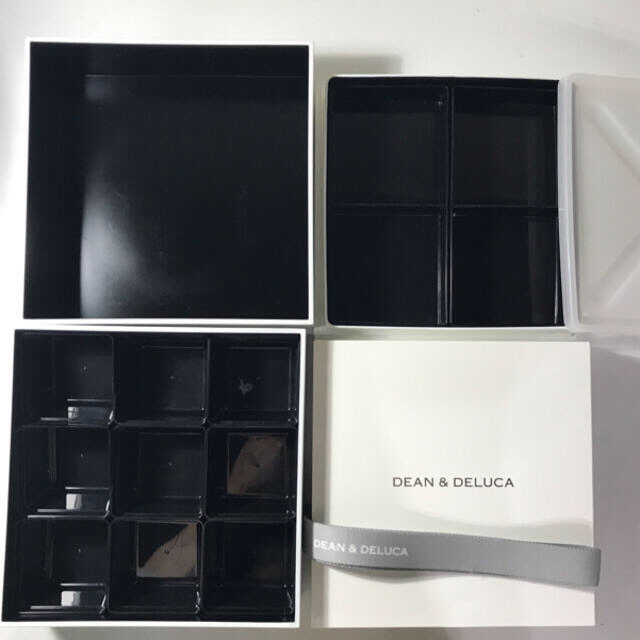 DEAN & DELUCA(ディーンアンドデルーカ)のDEAN&DELUCA三段重箱 インテリア/住まい/日用品のキッチン/食器(容器)の商品写真