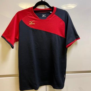 ミズノ(MIZUNO)の美品☆ミズノ赤×黒Tシャツ160(Tシャツ/カットソー)