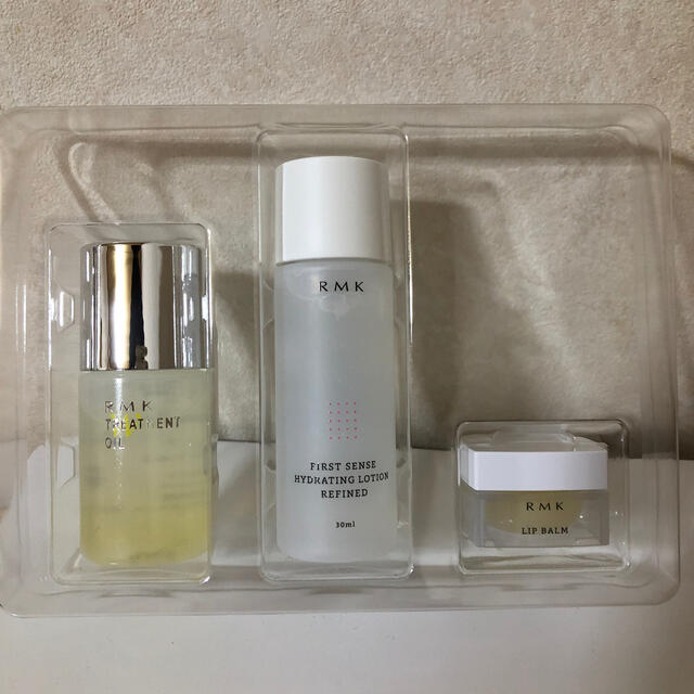 RMK(アールエムケー)のRMK スペシャルキット　2021 コスメ/美容のキット/セット(サンプル/トライアルキット)の商品写真