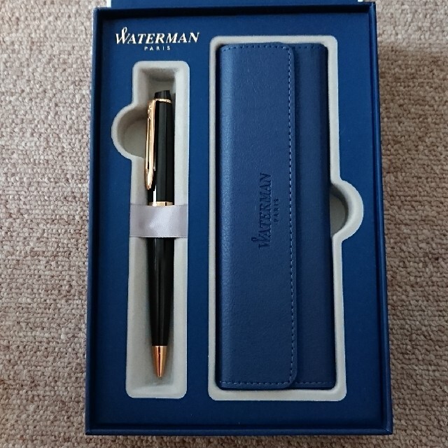 Waterman(ウォーターマン)のWATERMAN エキスパート エッセンシャル ブラック ボールペン ケース付 インテリア/住まい/日用品の文房具(ペン/マーカー)の商品写真