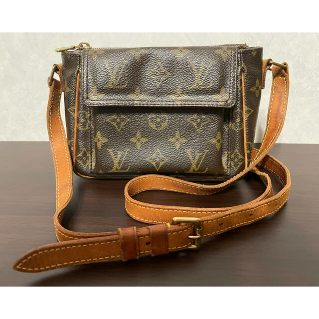 LOUIS VUITTON(ルイヴィトン)のLOUIS VUITTON ルイヴィトン　ショルダーバッグ レディースのバッグ(ショルダーバッグ)の商品写真