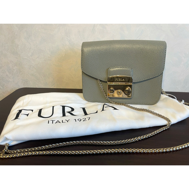 FURLA フルラ　ショルダーバッグ