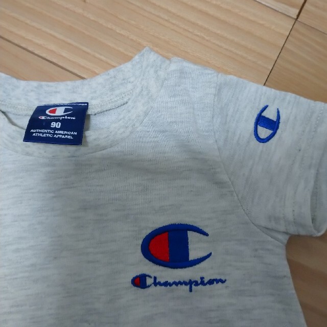 Champion(チャンピオン)の未着用　チャンピオン　ワンピース2点セット キッズ/ベビー/マタニティのキッズ服女の子用(90cm~)(ワンピース)の商品写真