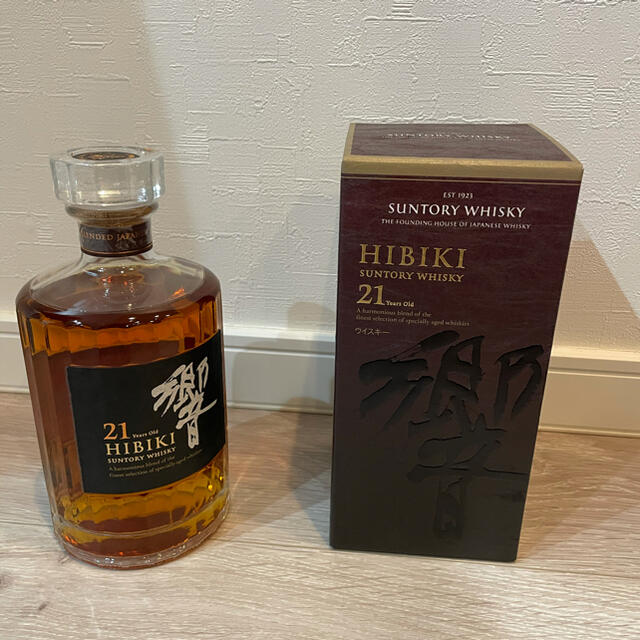 響 21年　700ml  箱付き