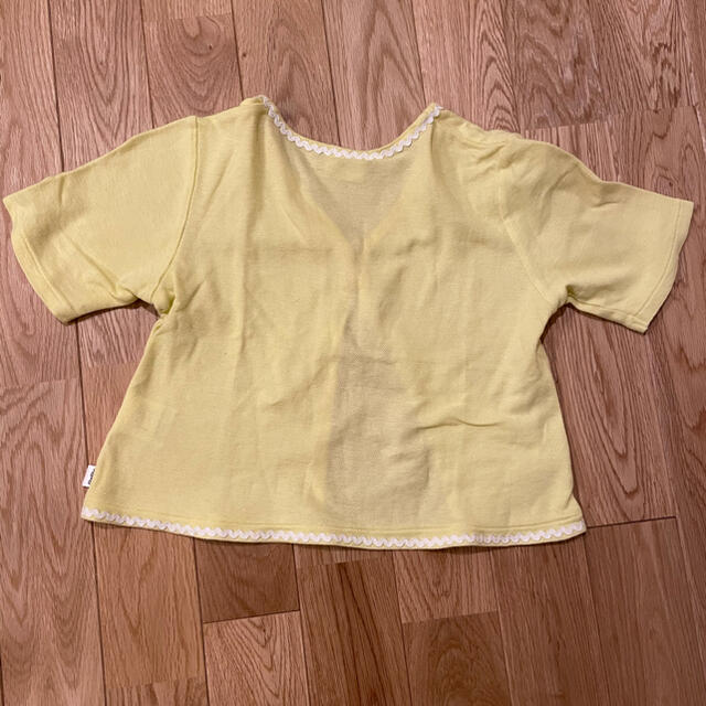 BeBe(ベベ)の美品　BeBe べべ　日本製　カーディガン　黄色　120 キッズ/ベビー/マタニティのキッズ服女の子用(90cm~)(カーディガン)の商品写真