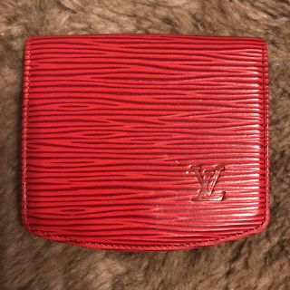 ルイヴィトン(LOUIS VUITTON)のルイヴィトン エピ　財布　(美品)(財布)