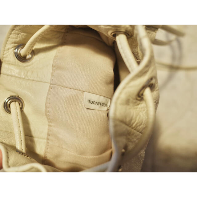 TODAYFUL(トゥデイフル)の【5/31お値下げ】TODAYFUL レザーナップサック レディースのバッグ(ショルダーバッグ)の商品写真