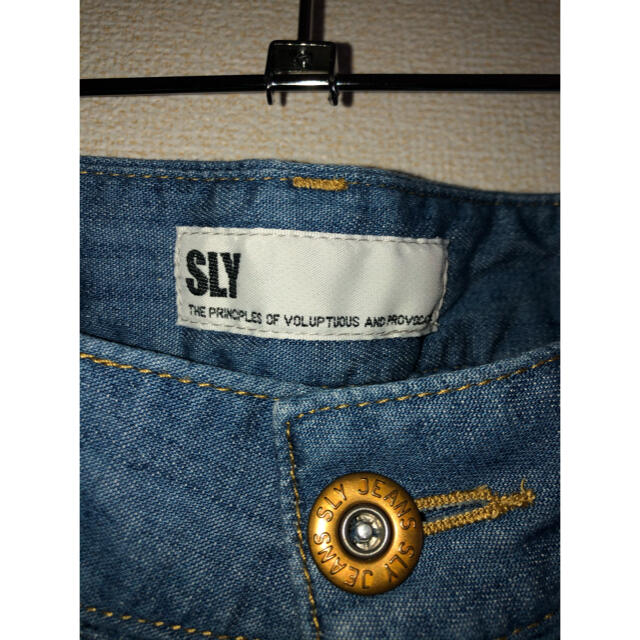 SLY(スライ)のSLY スライ　ワイドパンツ　ブルー　サイズ1 レディースのパンツ(デニム/ジーンズ)の商品写真