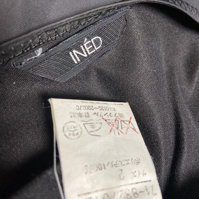 INED(イネド)の超美品　INED ワンピース レディースのワンピース(ひざ丈ワンピース)の商品写真