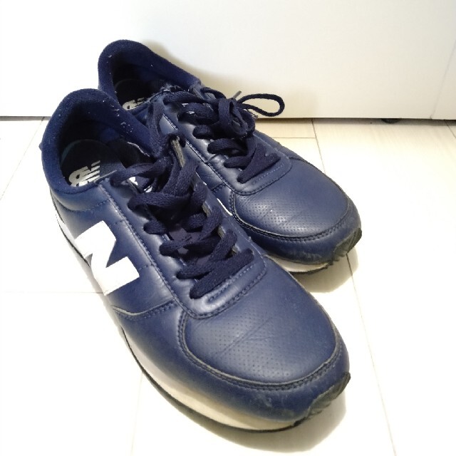 New Balance(ニューバランス)のぺろ様　専用　　ニューバランス　スニーカー　ネイビー メンズの靴/シューズ(スニーカー)の商品写真