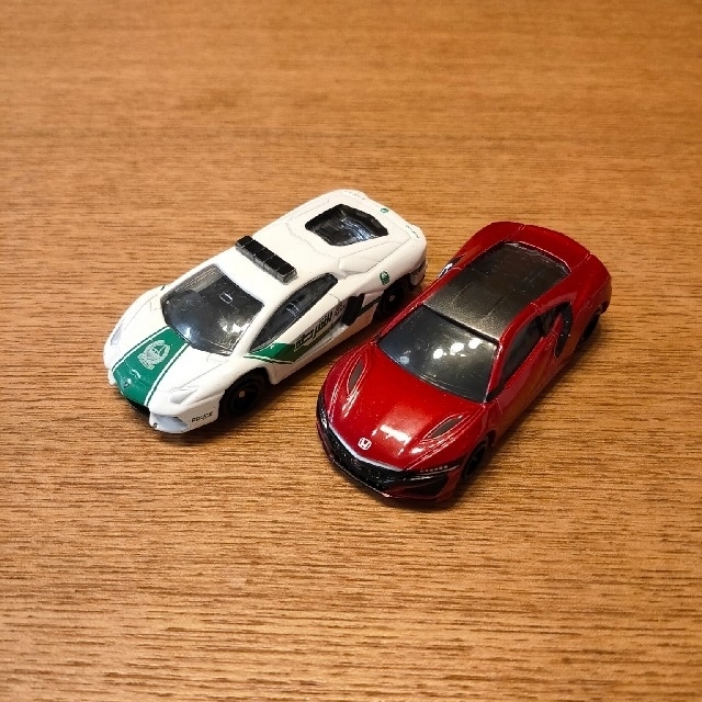 Takara Tomy(タカラトミー)のトミカ  スポーツカー＆スーパーカー10台セット エンタメ/ホビーのおもちゃ/ぬいぐるみ(ミニカー)の商品写真