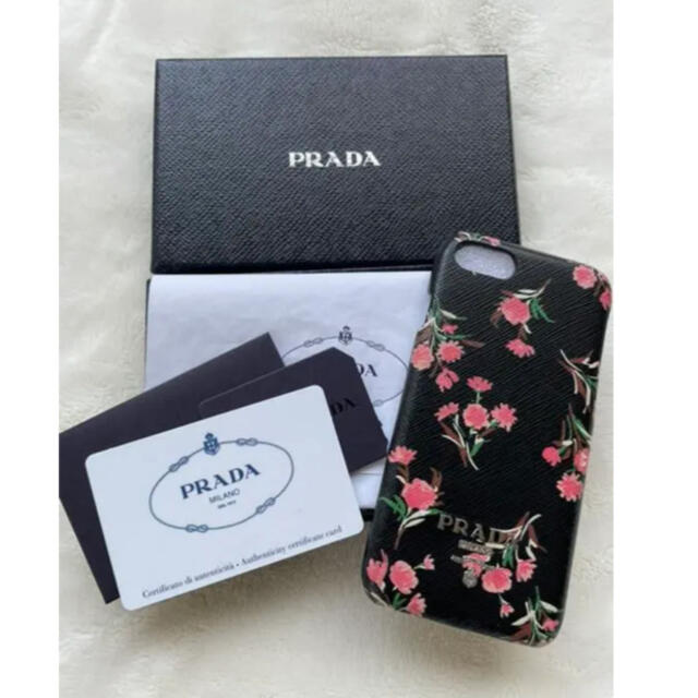 PRADA プラダ 本革 レザー iPhoneケース7.8.SE用 PRADA プラダ 本革 レザー iPhoneケース7.8.SE用