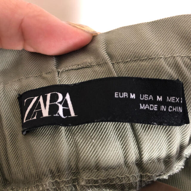 ZARA(ザラ)のZara ザラ　ミントグリーンパンツ　Mサイズ レディースのパンツ(カジュアルパンツ)の商品写真