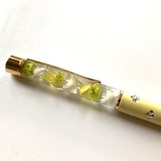 【パステルイエロー　花の刻印】ハーバリウムボールペン　ハンドメイド　プレゼント(その他)