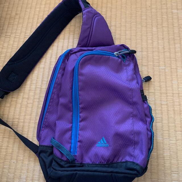 adidas(アディダス)のadidas ショルダーバック キッズ/ベビー/マタニティのこども用バッグ(その他)の商品写真