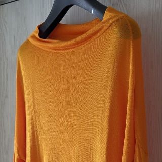 カルバンクライン(Calvin Klein)の【美品★ビタミンカラー】✦しっとりシルク混✦中古(カットソー(長袖/七分))